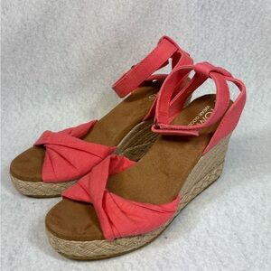 TOMS Women's Marisela  Shell  Pink  Woven Wedge size 6